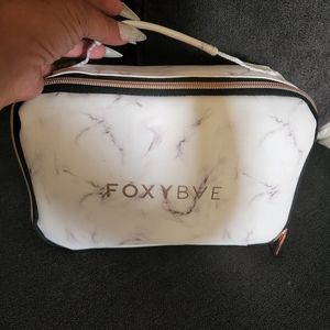 Foxybae travel set